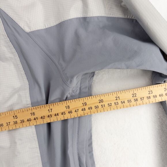 L.L. Bean Jacket Womens Small Gray Rain Hooded Trail Model Under Arm Zip Hiking - Picture 7 of 14